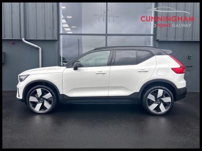 2022 Volvo XC40