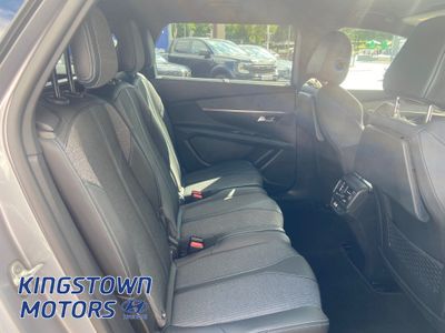 2023 Peugeot 5008
