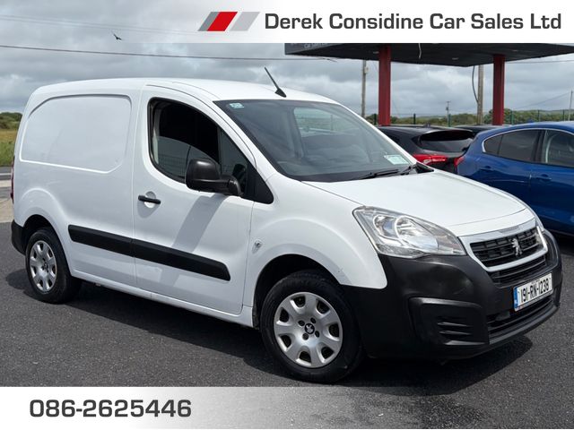 vehicle for sale from Derek Considine Car Sales Ltd