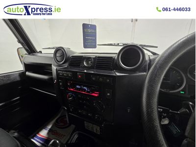 2014 Land Rover Defender 90
