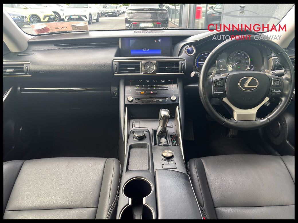 2018 Lexus IS 300h