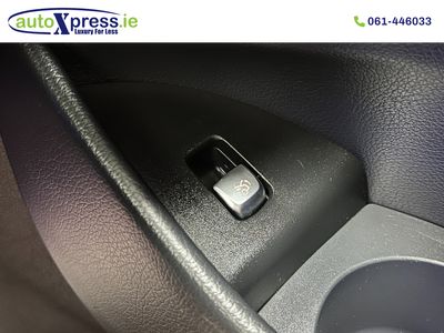 2020 Mercedes-Benz E 300