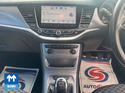 2018 Vauxhall Astra