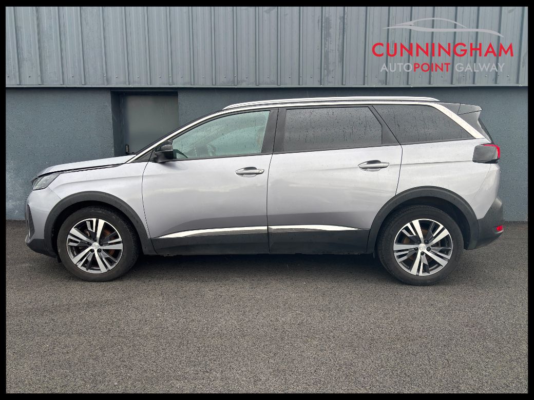 2024 Peugeot 5008