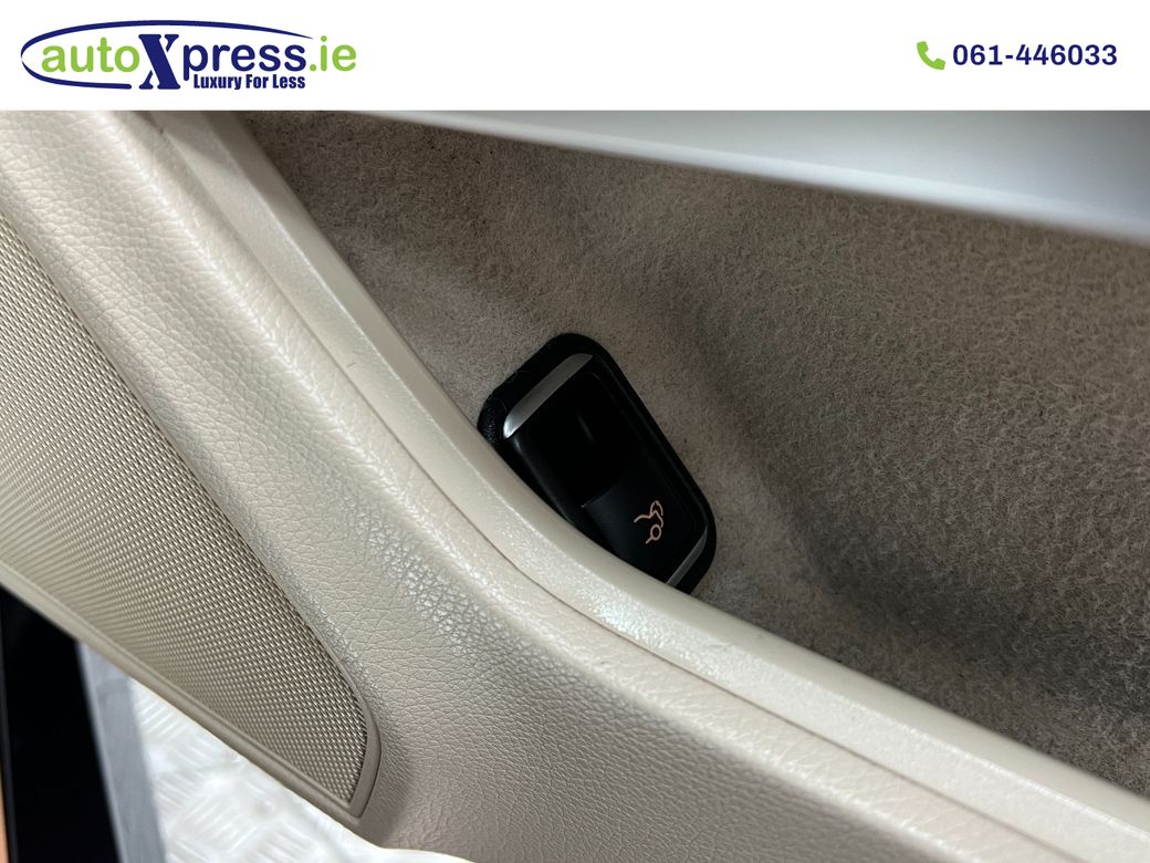 2015 Mercedes-Benz E 220