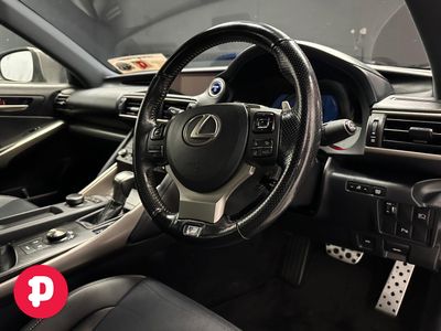 2017 Lexus IS