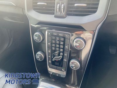 2016 Volvo V40