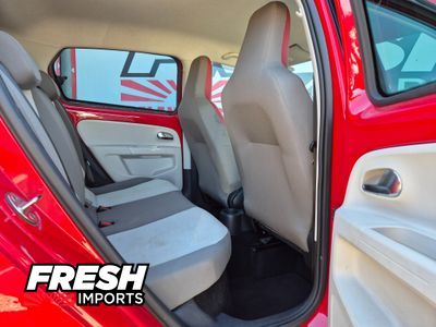 2013 Volkswagen up!