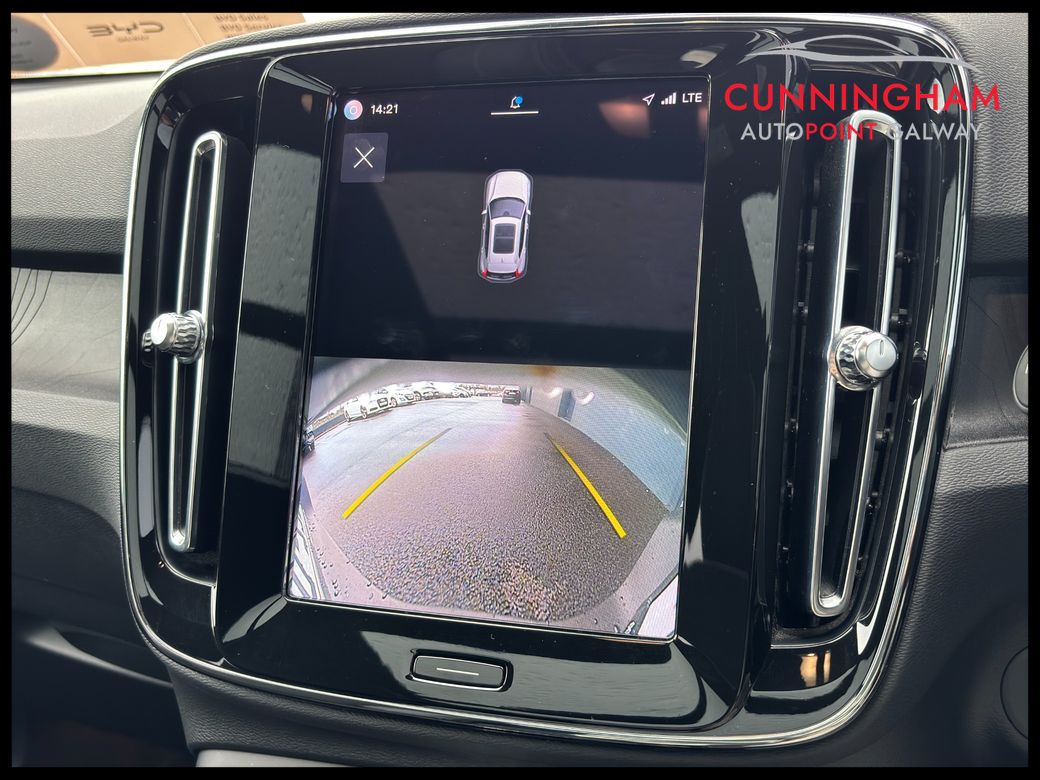 2022 Volvo XC40