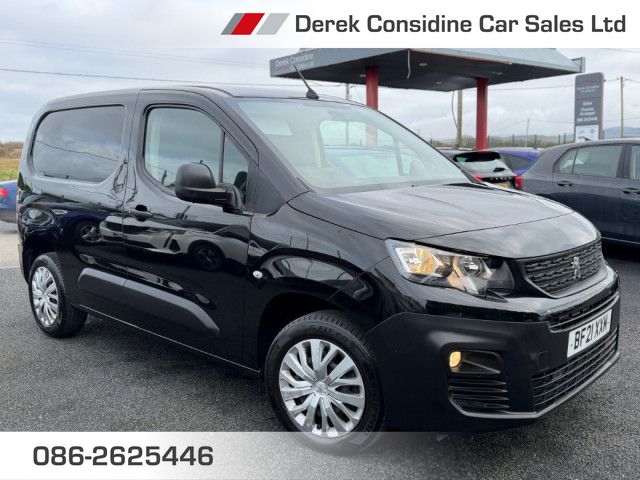 vehicle for sale from Derek Considine Car Sales Ltd