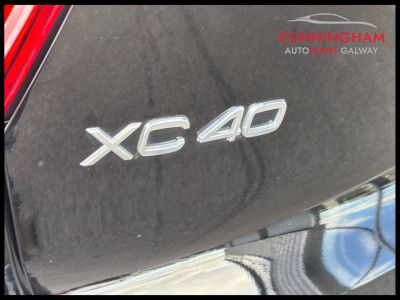 2022 Volvo XC40