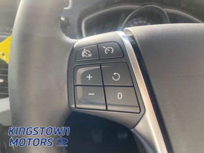 2016 Volvo V40