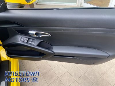 2017 Porsche Cayman