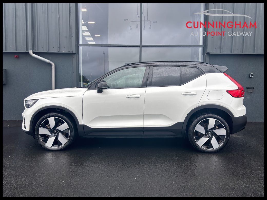 2022 Volvo XC40