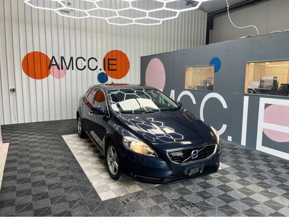 2014 Volvo V40