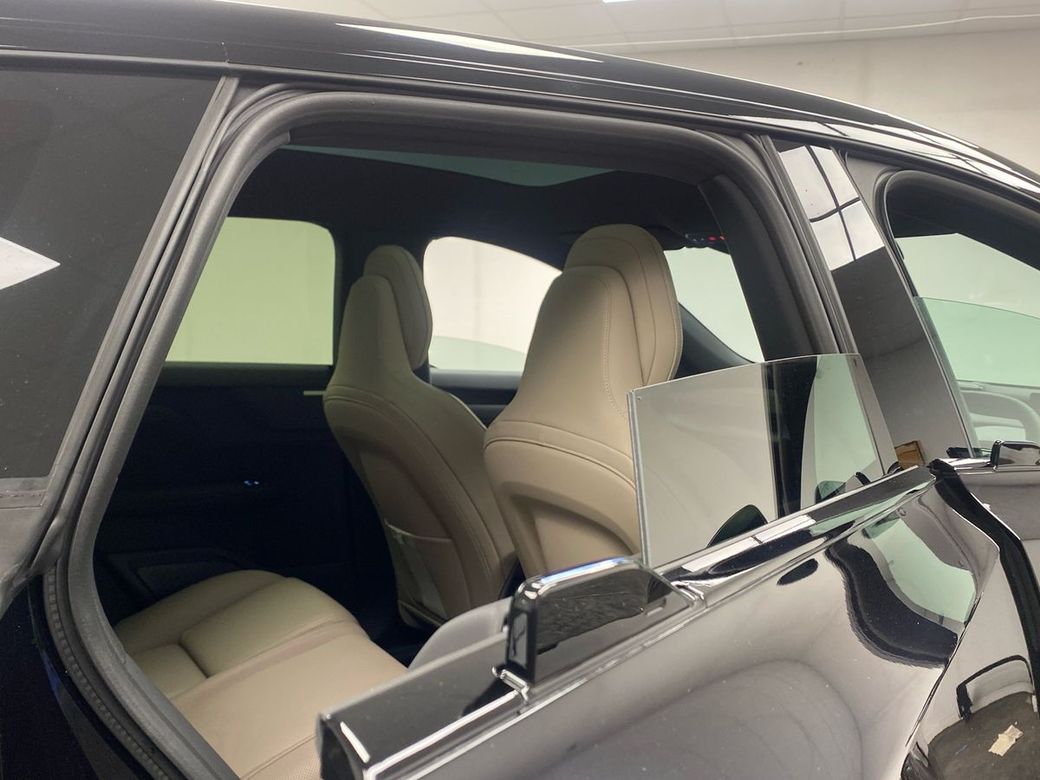 2027 Volvo EX60