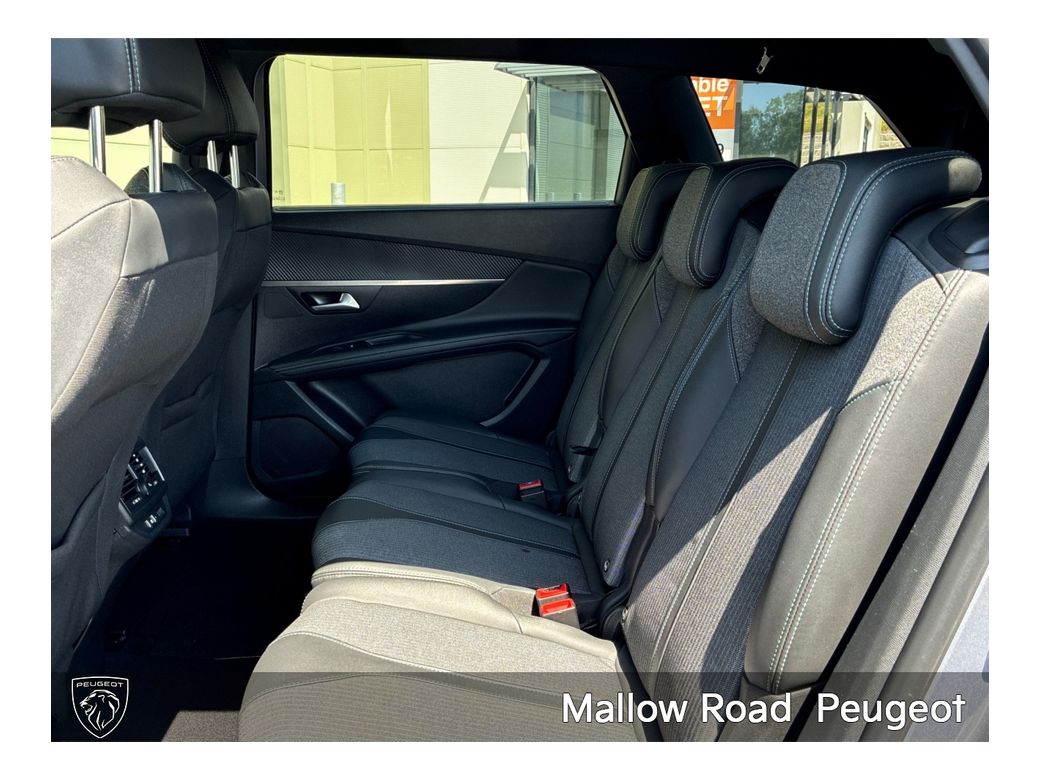 2024 Peugeot 5008