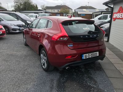 2016 Volvo V40