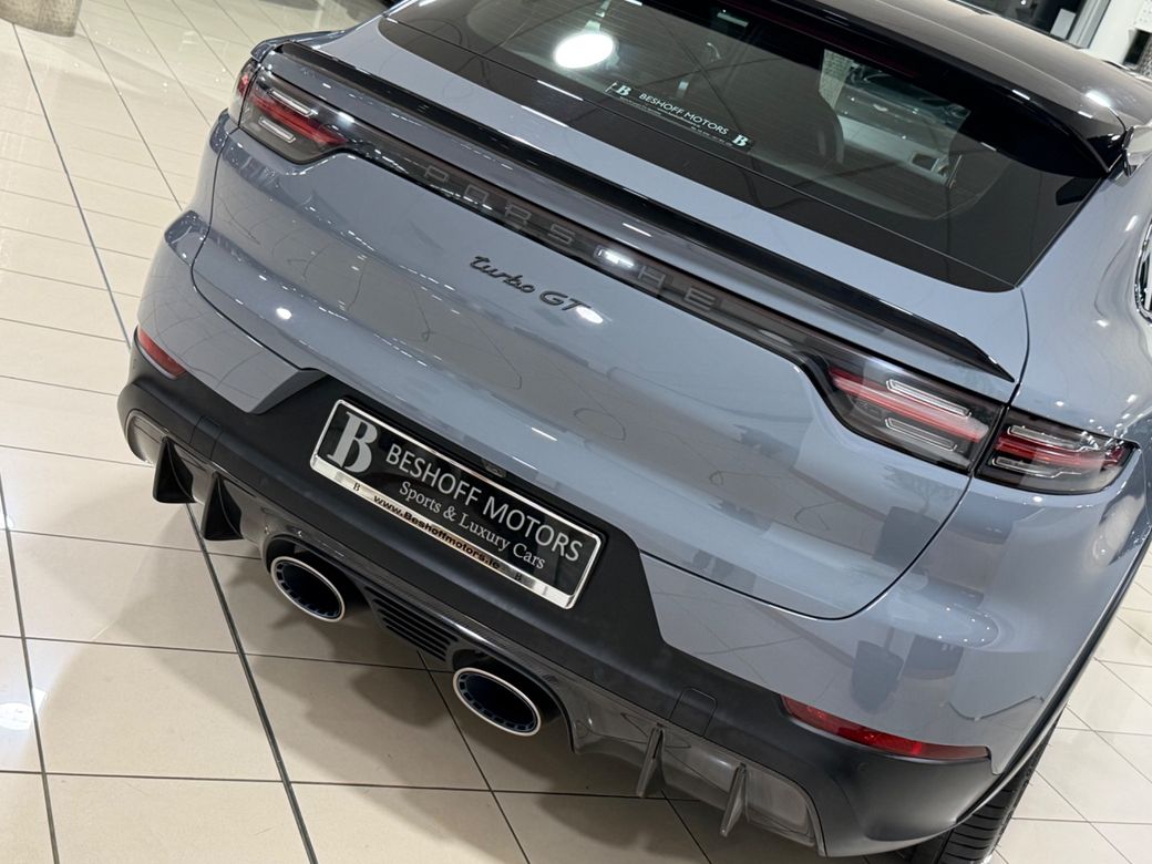 2023 Porsche Cayenne