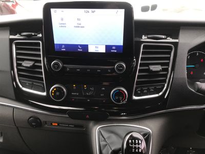 2022 Ford Tourneo