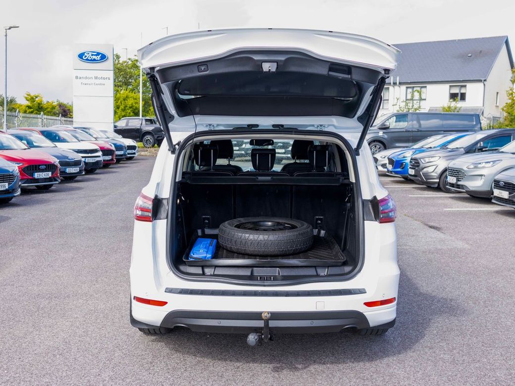 2020 Ford S-Max