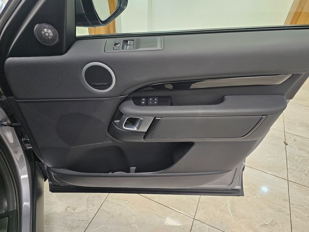 2022 Land Rover Discovery
