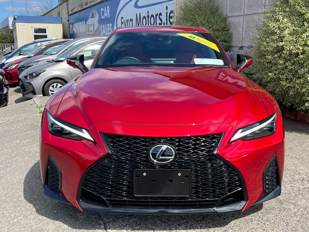 2023 Lexus IS 300h