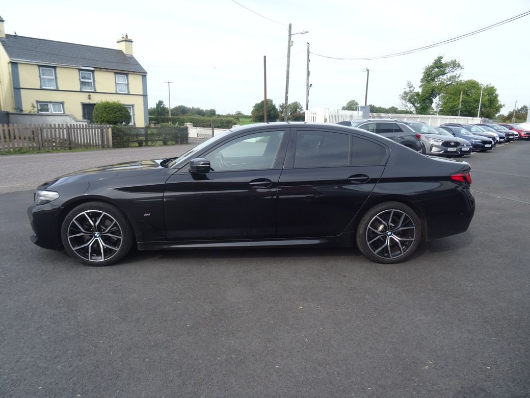 2021 BMW 520