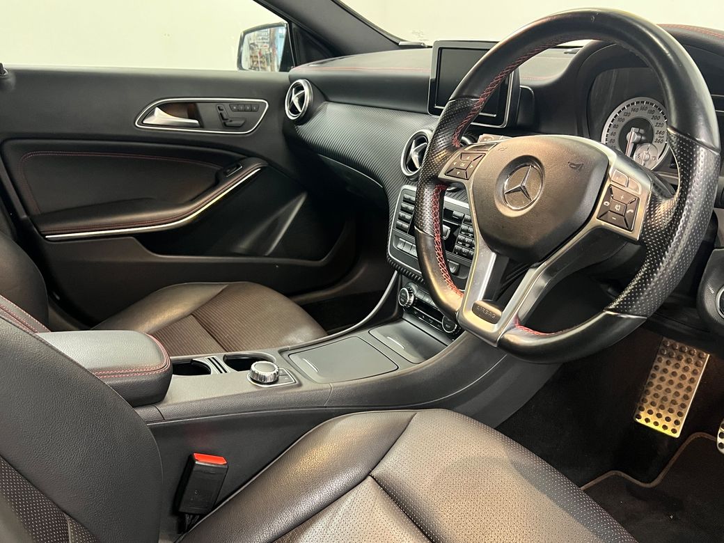 2014 Mercedes-Benz A 180