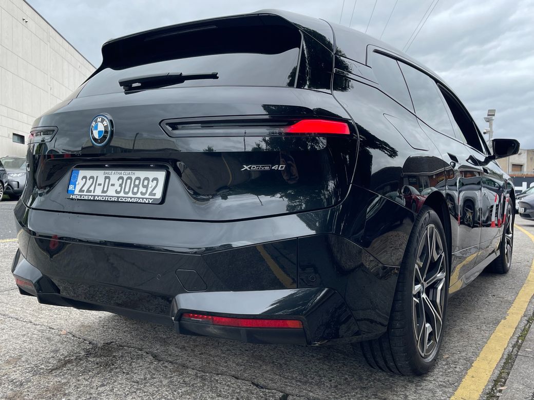 2022 BMW iX