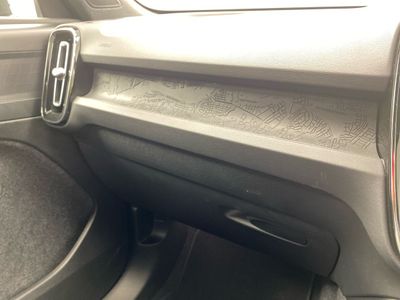 2026 Volvo EX40