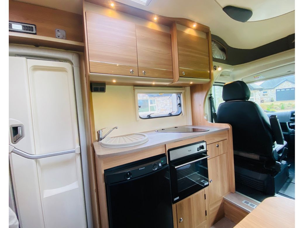 2017 BAILEY  APPROACH ADVANCE 665 LOW PROFILE R.H.D