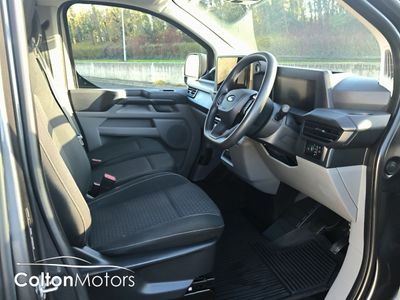 2024 Ford Transit Custom