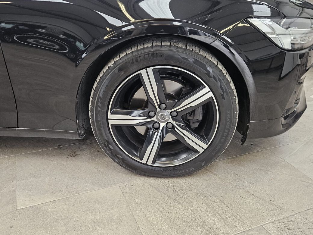 2018 Volvo S90
