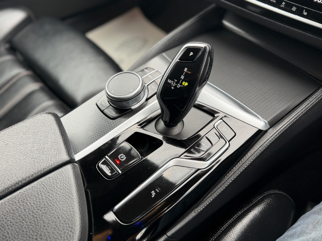 2022 BMW 5 Series