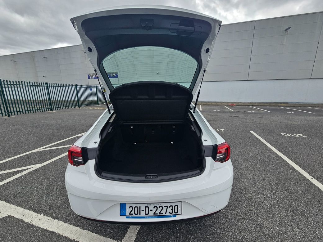 2020 Opel Insignia