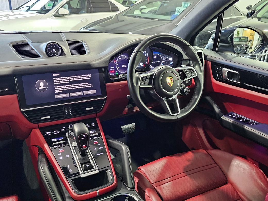 2023 Porsche Cayenne