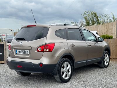 2011 Nissan Qashqai +2