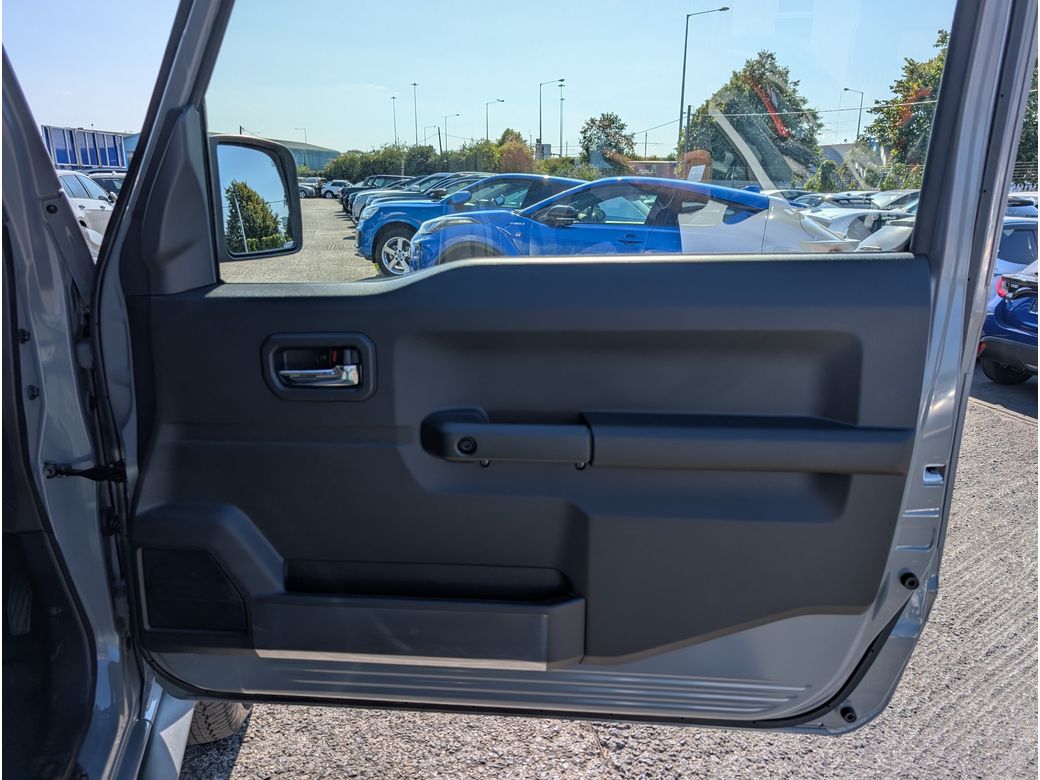 2025 Suzuki Jimny