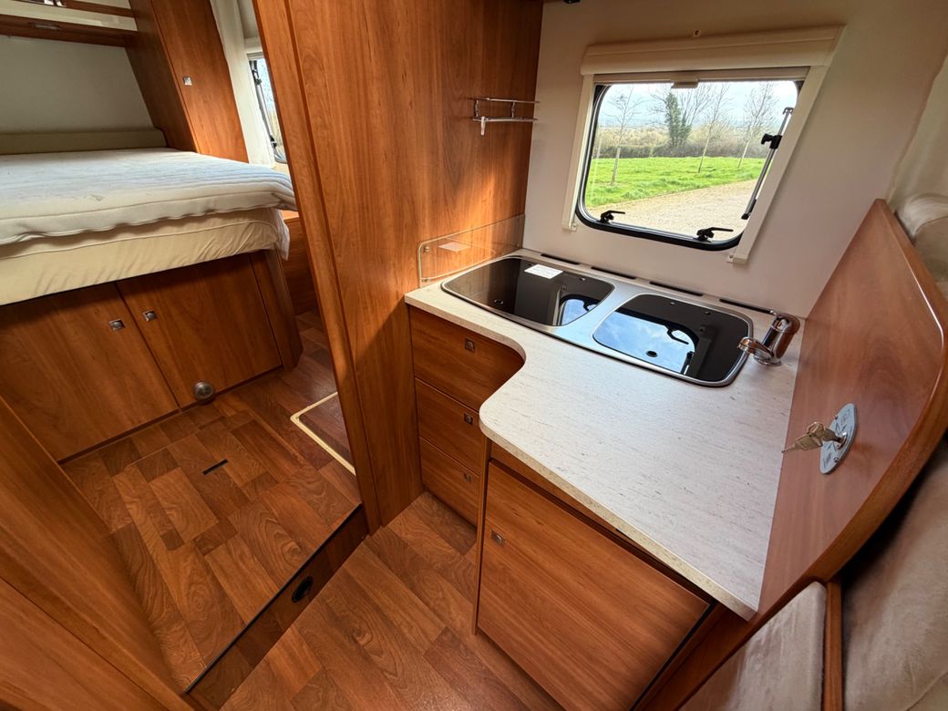 2016 GLUCKSMOBIL T 7057 DBM L.H.D ! C1 REGUIRED ! 