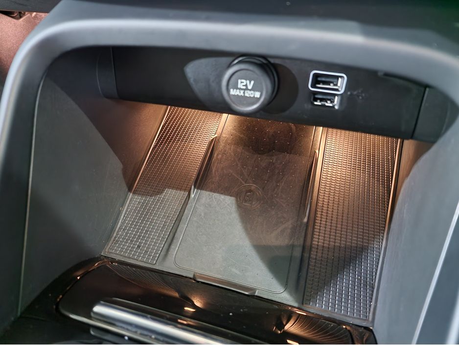 2023 Volvo XC40