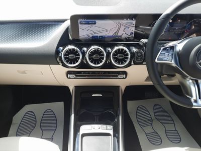 2025 Mercedes-Benz GLA Class