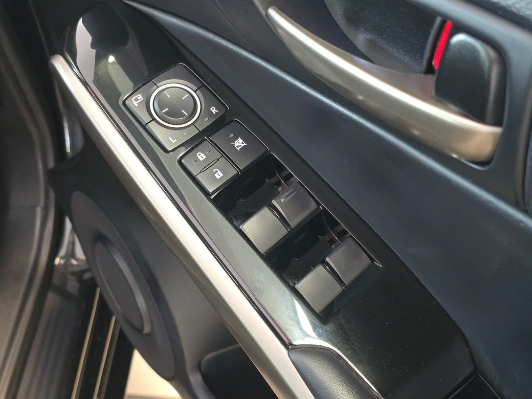 2020 Lexus IS 300h