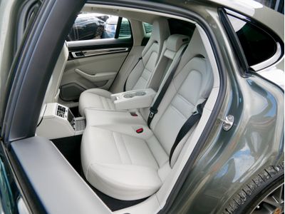 2023 Porsche Panamera