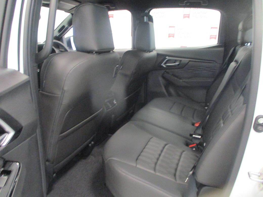 2025 Isuzu D-MAX