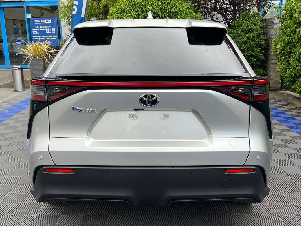 2024 Toyota bZ4X