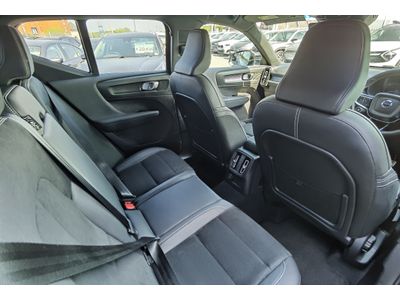 2022 Volvo XC40