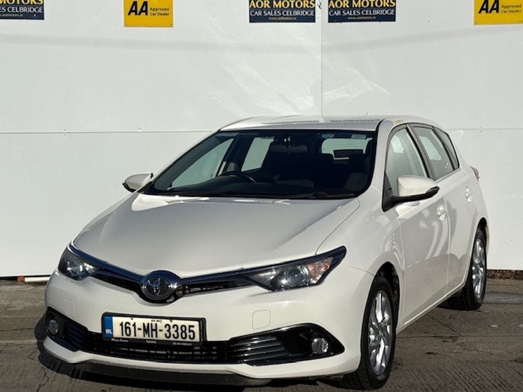 2016 Toyota Auris