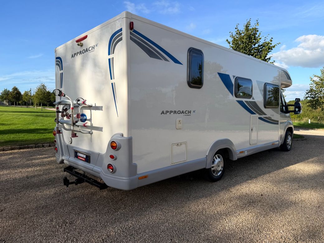 2013 BAILEY APPROACH  740 LOW PROFILE R.H.D 