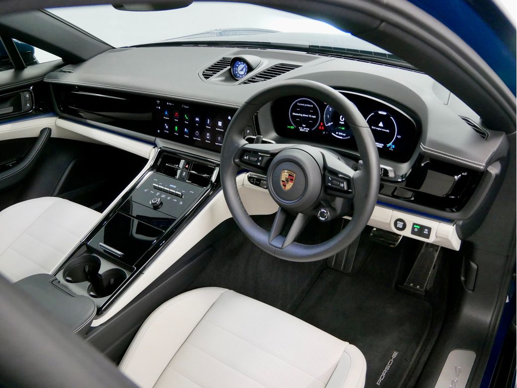 2025 Porsche Panamera